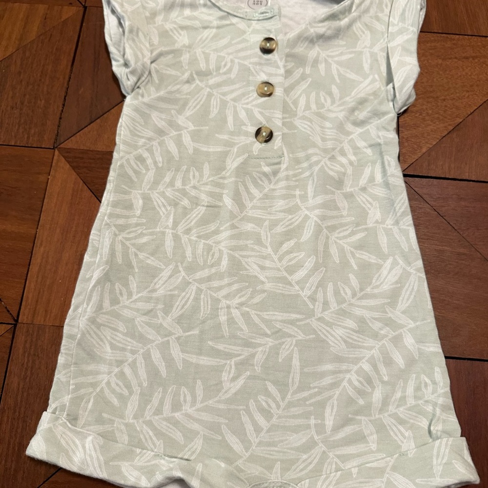 Lou Lou 3-6 month Shirt Sleeve leaf romper